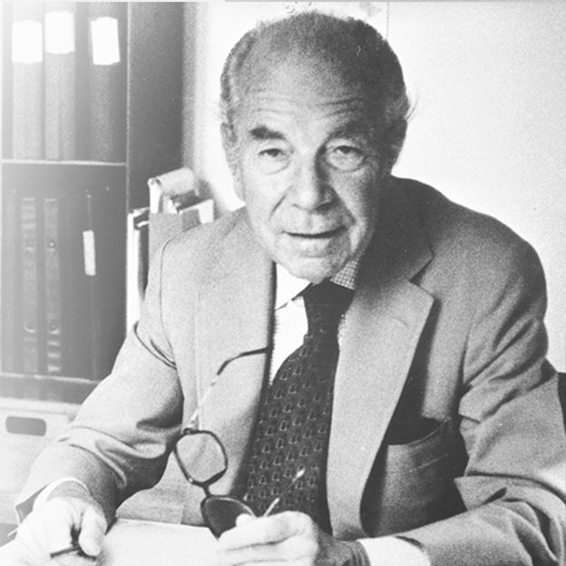 Tr&auml;ffa formgivaren, Sigvard Bernadotte